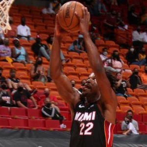 MK SPORTS-关键比赛彰显热火风骨 争六主动权已由他们掌握