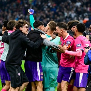 MK SPORTS-5-6！1-2！疯狂一夜，马赛爆冷出局，曼联被绝杀，皇家社会进决赛